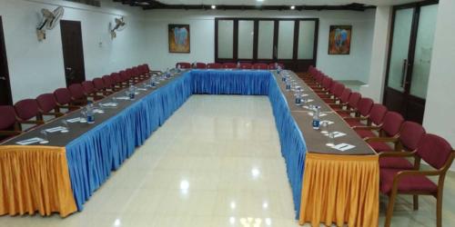 Rail-View-Hall-2